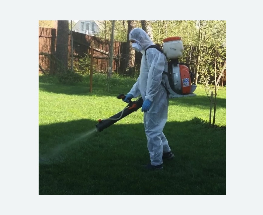 Обработка территории от клещей в Гороховце